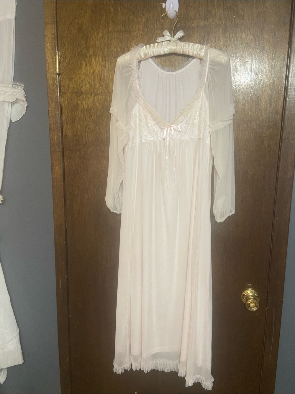 Women's Cream Pink Lace-Trim Nightgown with Sheer Robe - Picture 2 of 2